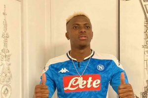 Sepulang dari Belgia, Striker Napoli Osimhen Dinyatakan Positif COVID-19