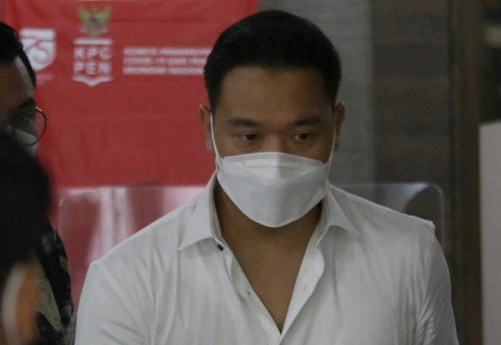 Tak Ditahan, Michael Yukinobu Defretes Dikenakan Wajib Lapor