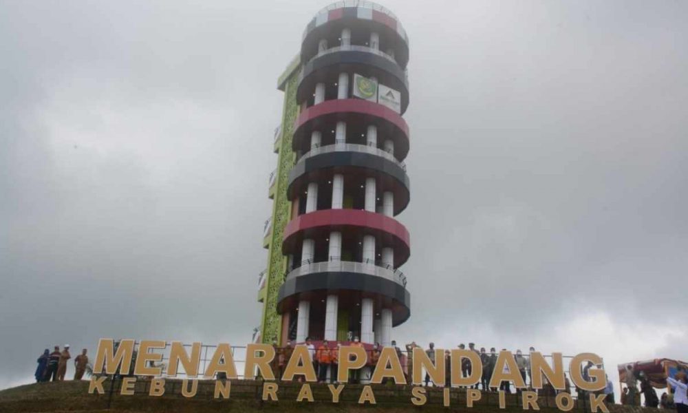 Hari ini Menara Pandang di Kebun Raya Sipirok Tapanuli Selatan Diresmikan