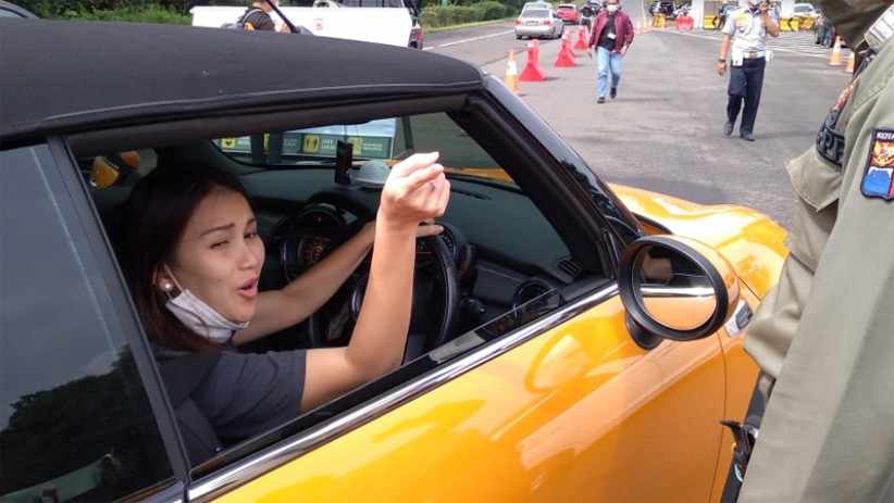 Walah, Ayu Ting Ting Terjaring Razia Ganjil Genap Pemkot Bogor