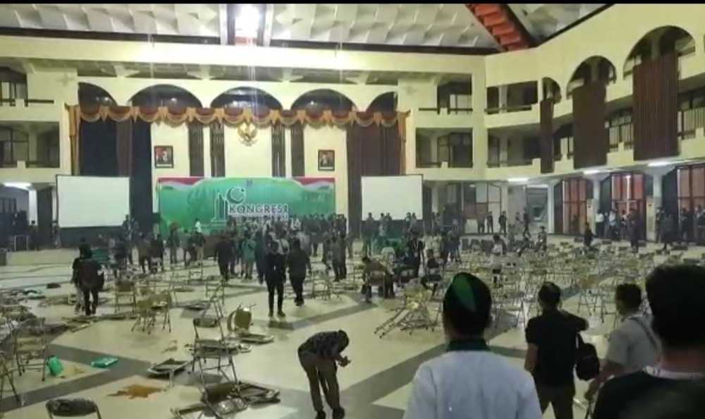 Ternyata Ini Penyebabnya Kongres HMI di Surabaya Ricuh