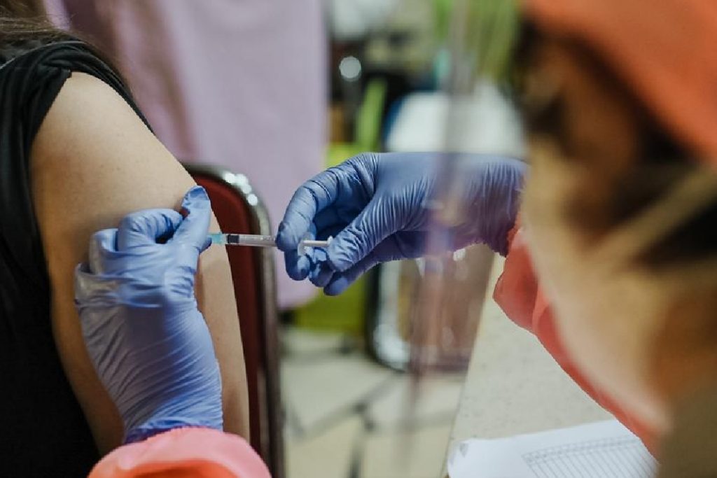 Percepat Herd Immunity, Diharap Lebih Banyak Industri Berkolaborasi dalam Program Vaksinasi