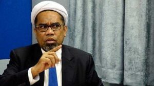 Hakim Cecar Kabag Humas KKP Soal Alasan Ngabalin Ikut Edhy Prabowo ke Hawai