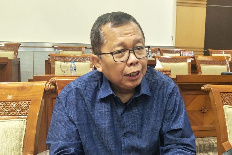 Arsul Sani Minta Semua Pihak Tidak Sebar Hoaks Tentang Perpres 10/2021