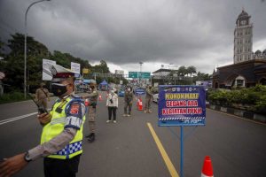 Mau Masuk Kawasan Puncak, 280 Kendaraan Diminta Putar Balik