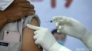 Menkes: Vaksinasi Tak 100 Persen Proteksi Bebas Kena Virus