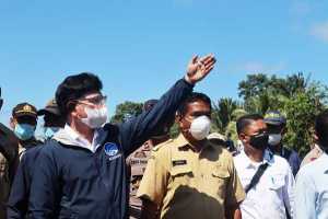 Sambangi NTT, Menkominfo Sebut 450 BTS Masih Down