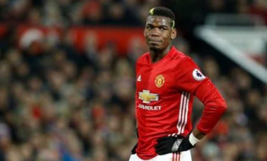 Varane Bujuk Pogba Bertahan di MU