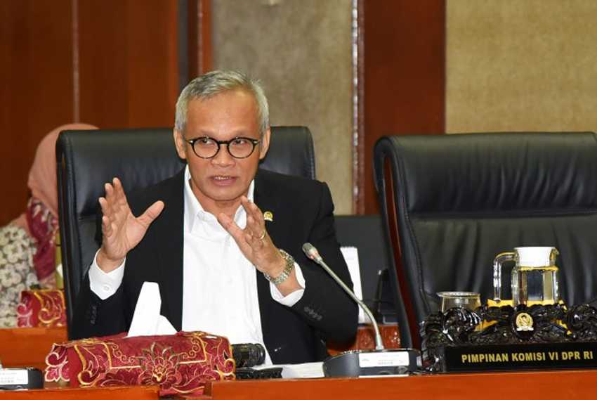 DPR Minta BUMN Farmasi dan Swasta Produksi Obat dan Vitamin Secara Maksimal