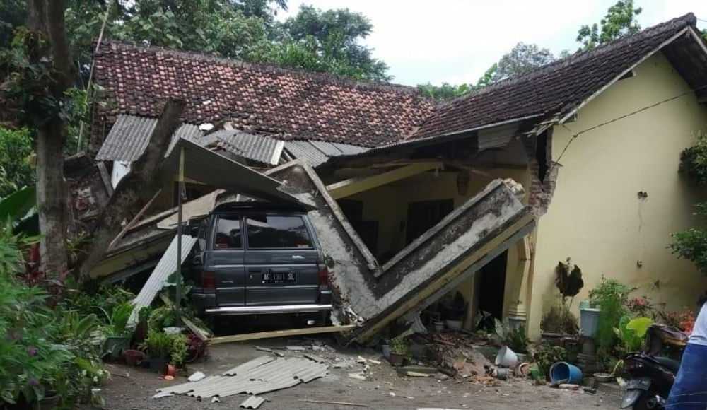 Efek Gempa Malang, 24 Rumah dan Satu Mesjid di Jember Rusak