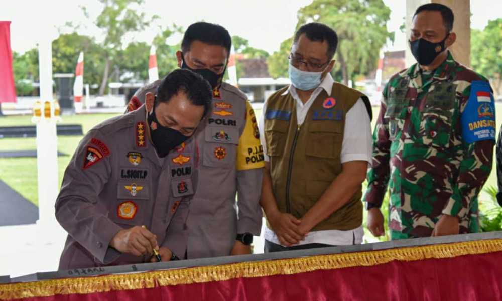 Sambangi NTB, Kapolri Resmikan Fasilitas Penunjang Mapolda