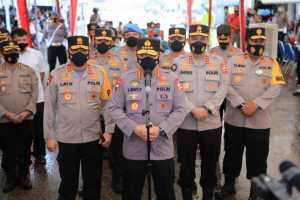 Kata Kapolri, Vaksinasi Covid-19 di NTT Perlu Dikeroyok