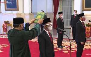Sah, Jokowi Lantik Bahlil Lahadalia Jadi Menteri Investasi dan Nadiem Makarim Jadi Mendikbud-Ristek