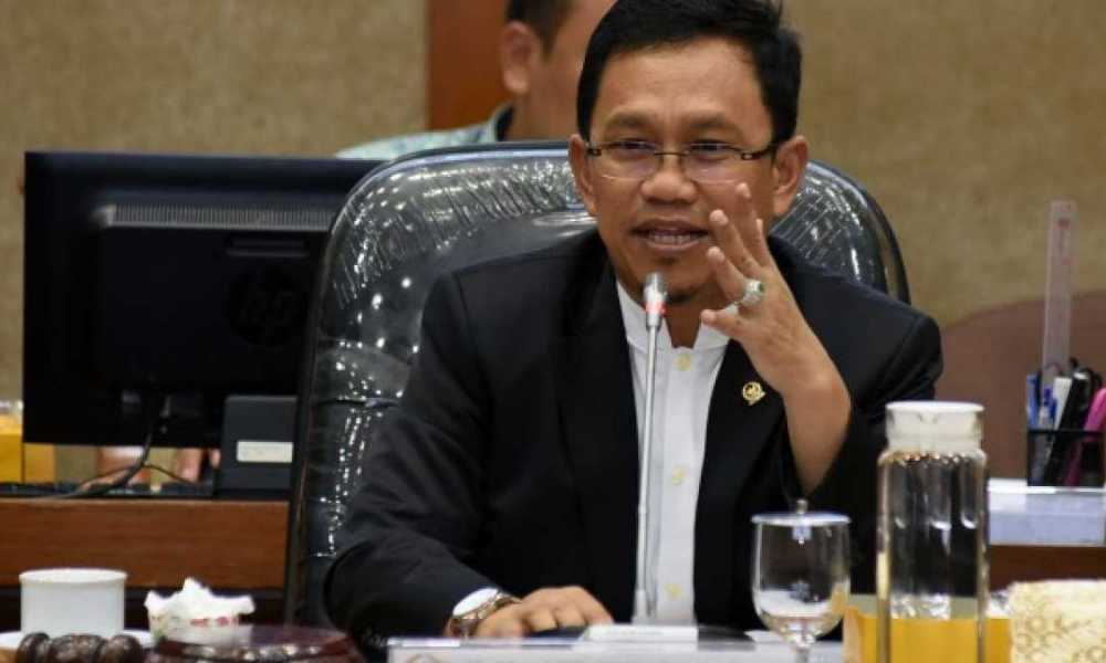 DPR Minta Pemerintah Tak Potong THR ASN