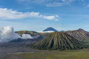 Seluruh Pintu Kawasan Bromo Kembali Dibuka untuk Wisatawan