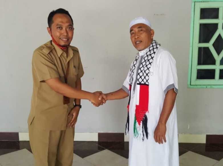 KNRP Loteng Serahkan Bantuan Dana Peduli Palestina