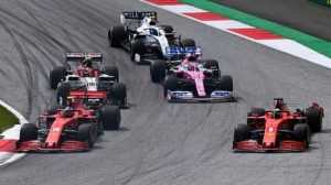 Perebutan Juara Dunia Formula 1 Memanas, Max Dibuat Kesal Manuver Hamilton