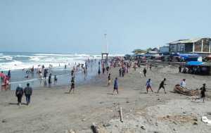 Obyek Wisata Pantai Selatan Cianjur Ditutup Sementara