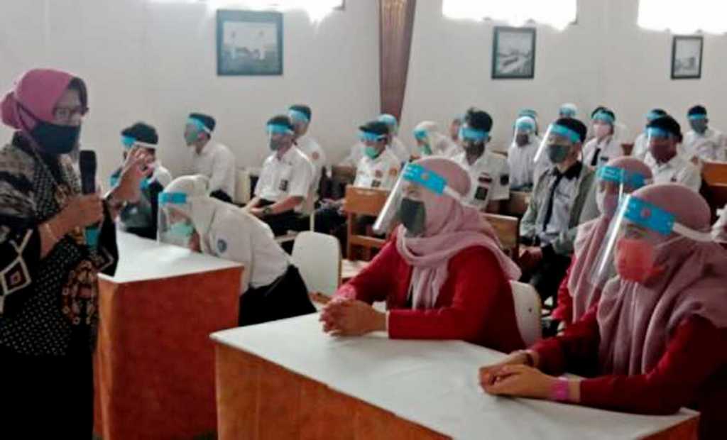 Sekolah, Jam Masuk Sekolah