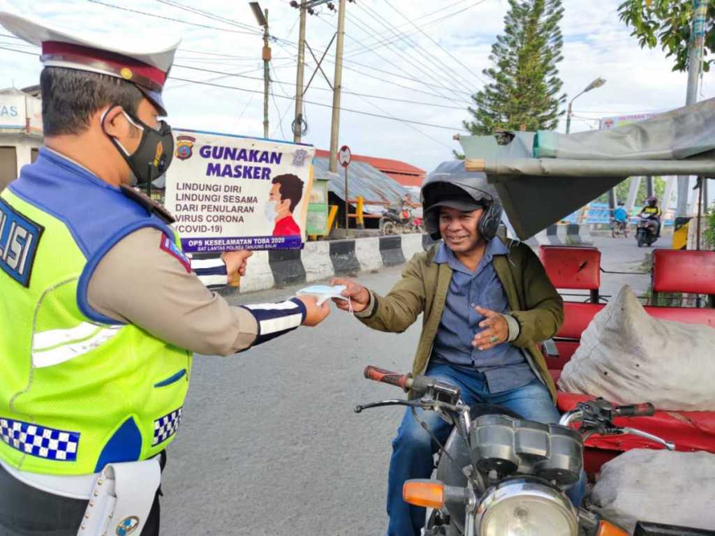 Cegah Corona, Polres Tanjungbalai Sosialisasikan Prokes di Darat dan Perairan