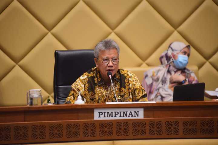 Gelar RDPU, Komisi II DPR Serap Aspirasi Pakar untuk Revisi UU ASN