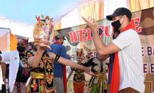 Marinir Indonesia kenalkan Budaya Tradisional Banyuwangi ke Army AS