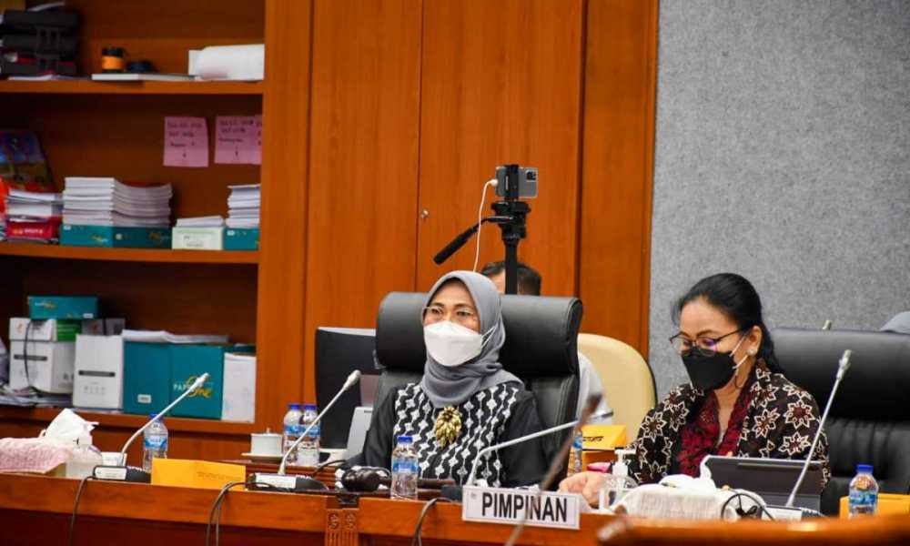 Komisi X Minta Ari Kuncoro Fokus Saja Kembangkan UI