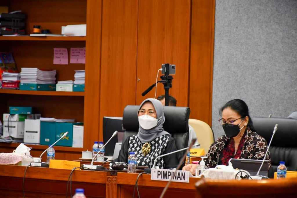 Komisi X Minta Ari Kuncoro Fokus Saja Kembangkan UI