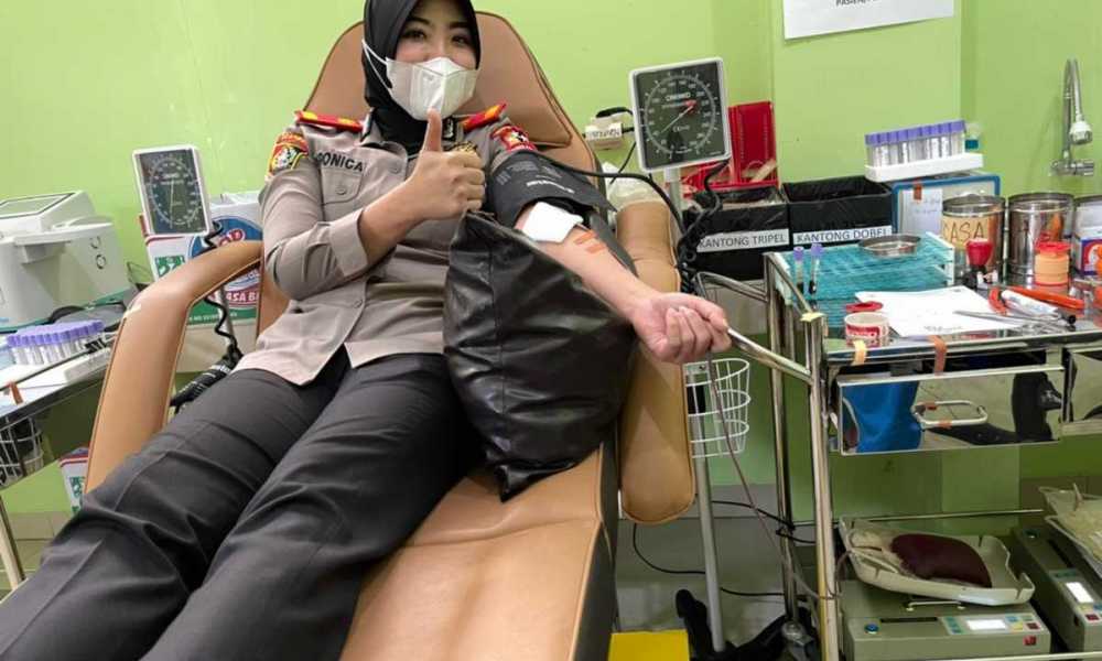 Kompol Veronica, Gelar Donor Darah untuk Kemanusiaan