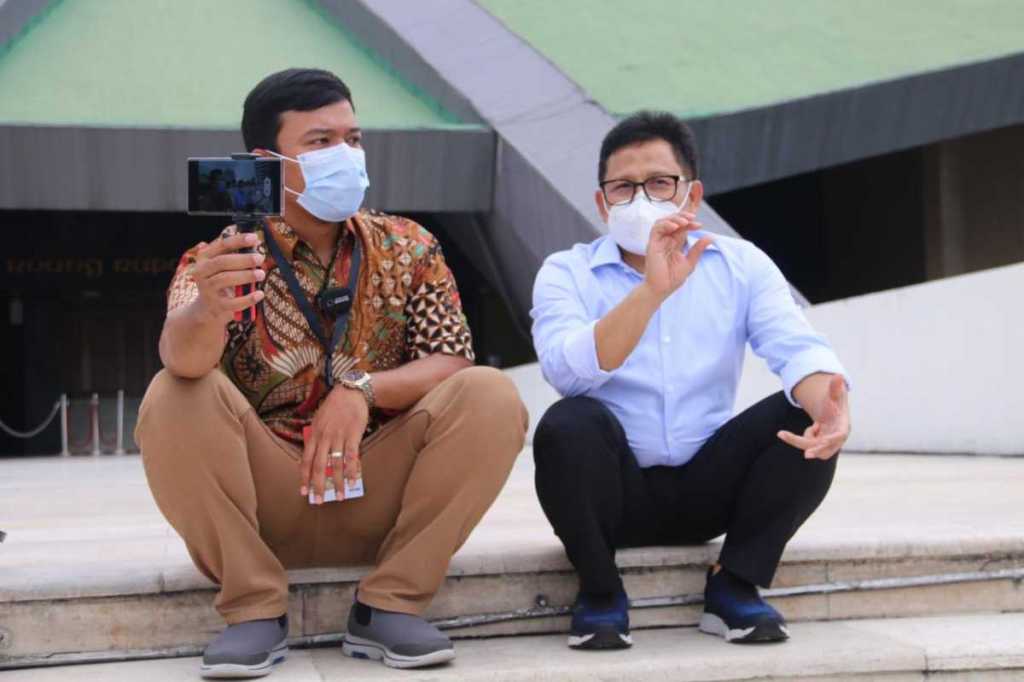 Bertemu Gus Muhaimin, Youtuber 1,8 Juta Subscribers Ceritakan Suka Duka Jadi TKI Arab Saudi
