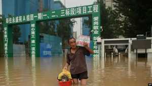 Banjir Masih Melanda, China Kini Diterjang Topan In-fa