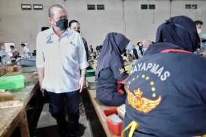 Sebanyak 3.134 Buruh Tani dan Pekerja Pabrik Rokok Terima BLT dari Dana Bagi Hasil Cukai Tembakau