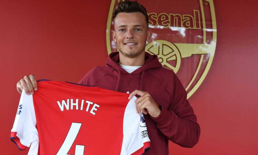 Resmi, Arsenal Dapatkan Bek Ben White