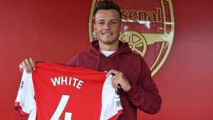 Resmi, Arsenal Dapatkan Bek Ben White