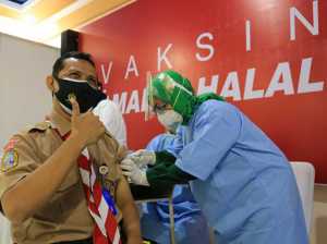 Presiden Ingatkan Jangan Sampai Ada Guru yang Terlewat Divaksin