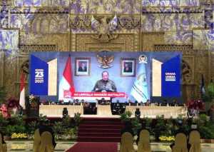 Hadapi Perubahan Global, LaNyalla Ajak Mahasiswa Baru Unesa Bahu Membahu