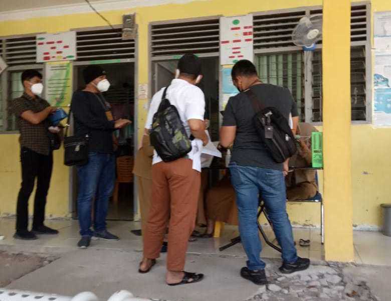 Tim Saber Poldasu OTT Kapuskesmas Hutaimbaru Herpina Dan 4 Bidan 1 Staf