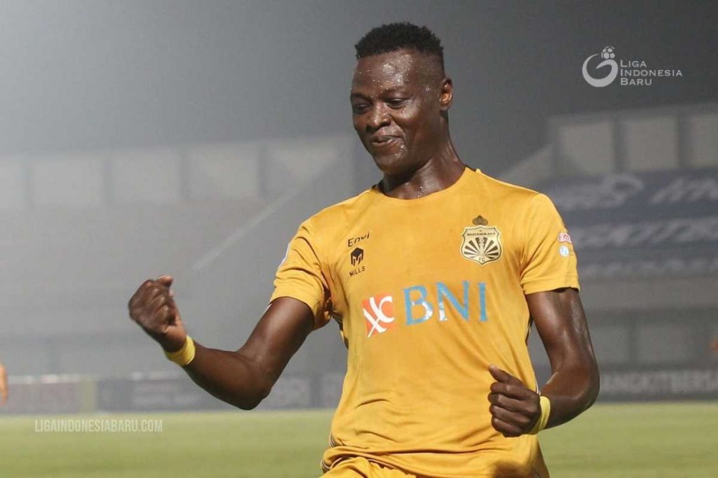 Brace Ezechiel Ndouasel Bawa Bhayangkara Taklukan Persiraja