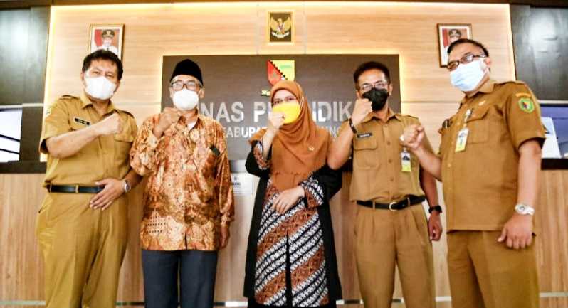 Sekolah di Bandung Siap Gelar KBM Tatap Muka