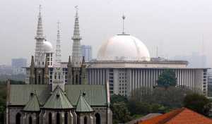 Gereja Katedral Sumbang Sapi ke Masjid Istiqlal