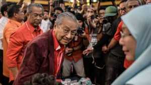 Kasus Harian COVID-19 di Malaysia Tembus Angka 23.000, Begini Reaksi Mahathir