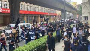 Polisi Interogasi Lima Aktivis yang Ikut Aksi Protes Pengunduran Diri PM Malaysia