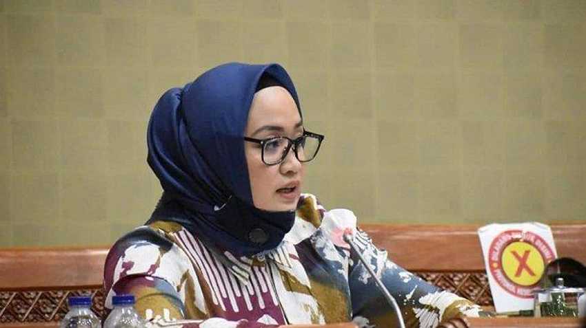 Sebelum Disosialisasikan, DPR Minta Permenaker Pencairan JHT Dikaji