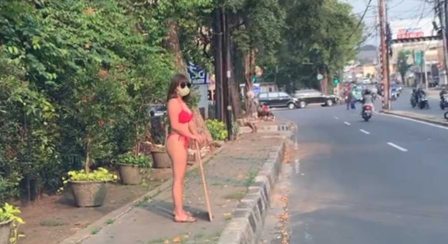 Protes PPKM Sambil Berbikini, Dinar Candy Jadi Tersangka Pornografi