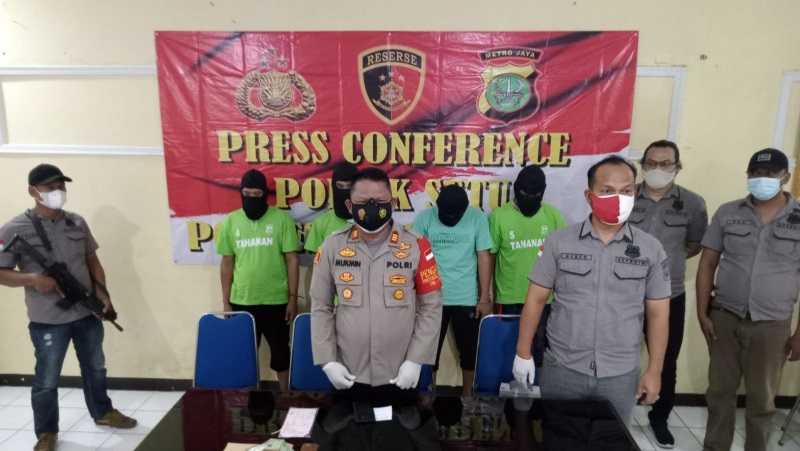 Polisi Cokok Komplotan Pencuri Truk di Bekasi