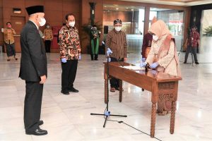 Gantikan Victoria Br Simanungkalit, Menkop Lantik Siti Azizah sebagai Deputi Kewirausahaan