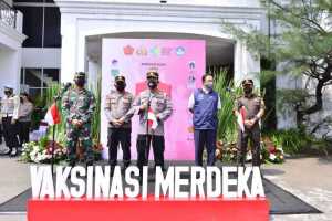 Kapolri Apresiasi Polda Metro Jaya yang Gelar Vaksinasi Merdeka
