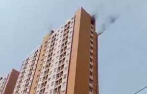 Kebakaran Rusunami di Lantai 20 Terbakar