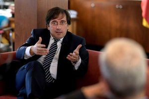 Tiba di Pakistan, Menlu Spanyol Minta Amankan Evakuasi WN Afghanistan