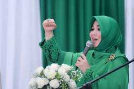 Anggota Komisi X DPR RI Illiza Sa’aduddin Djamal Minta Guru Honorer Perlu Diprioritaskan Jadi PNS